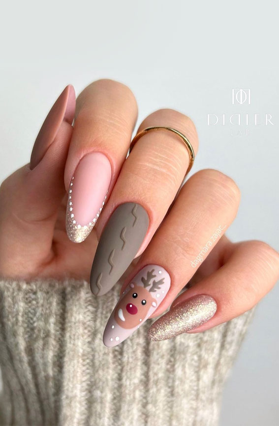 50+ Christmas & Holiday Nails For A Festive Look : Reindeer Matte Neutral Long Nails