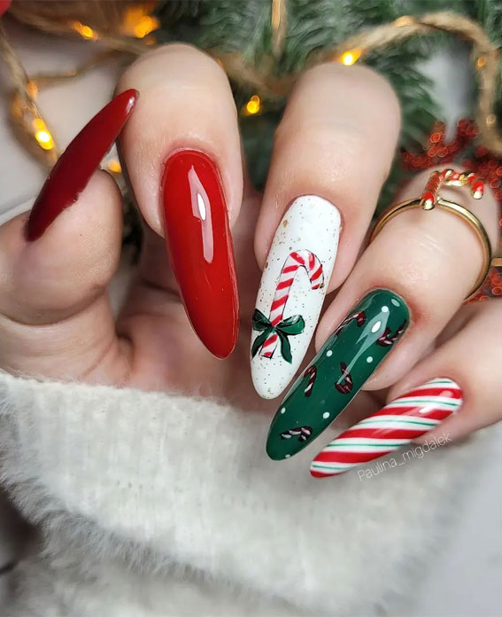 50+ Christmas & Holiday Nails For A Festive Look : Candy Cane Red & Green Nails