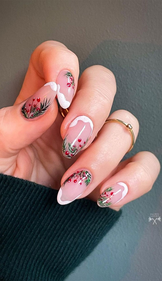 50+ Christmas & Holiday Nails For A Festive Look : Snow + Fern Berry Nails