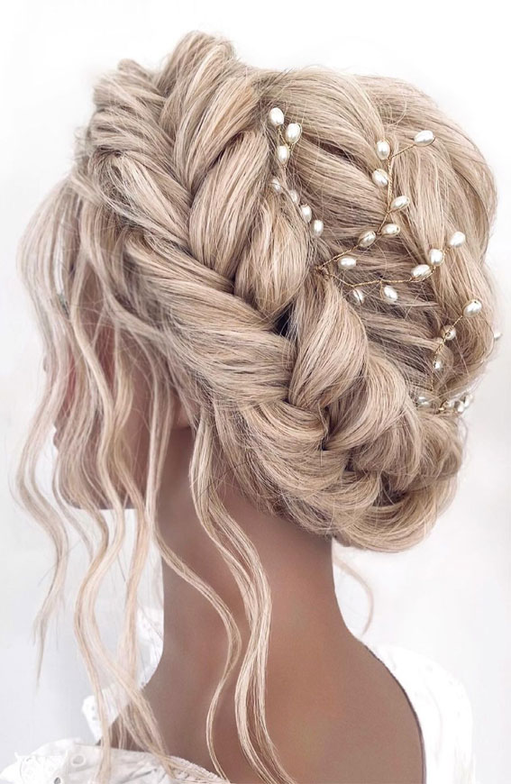 50+ Braided Hairstyles To Try Right Now : Face Framing Layers + Fishtail Crown Braid