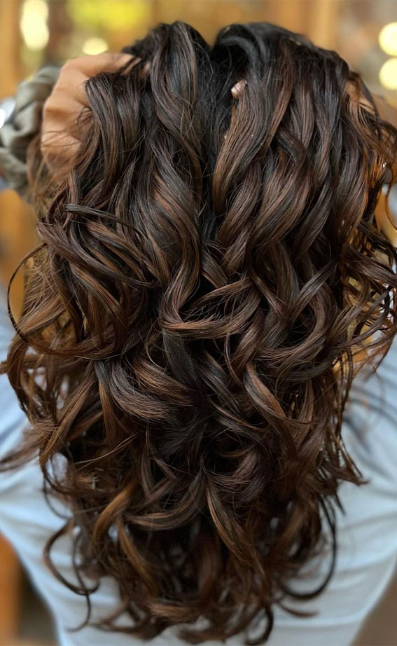 30+ Hair Colour Trends To Try in 2023 : Hazelnut Mocha Balayage