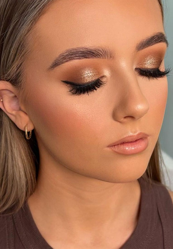 35 Best Prom Makeup Ideas : Gold and Brown Eye Makeup