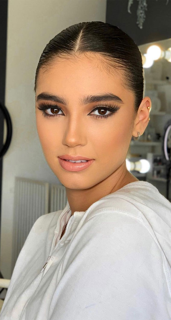 35 Best Prom Makeup Ideas : Soft Smokey + 3D lashes