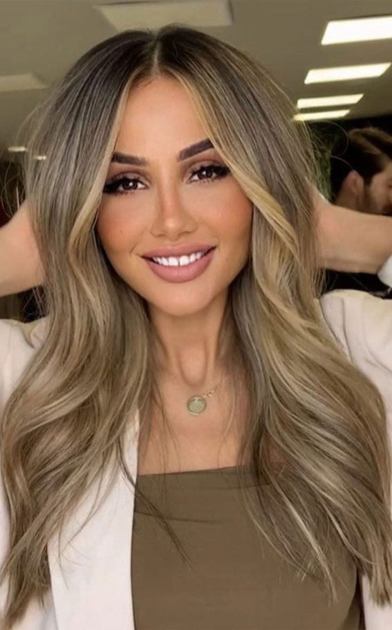 30+ Hair Colour Trends To Try in 2023 : Pale Beige Blonde Balayage