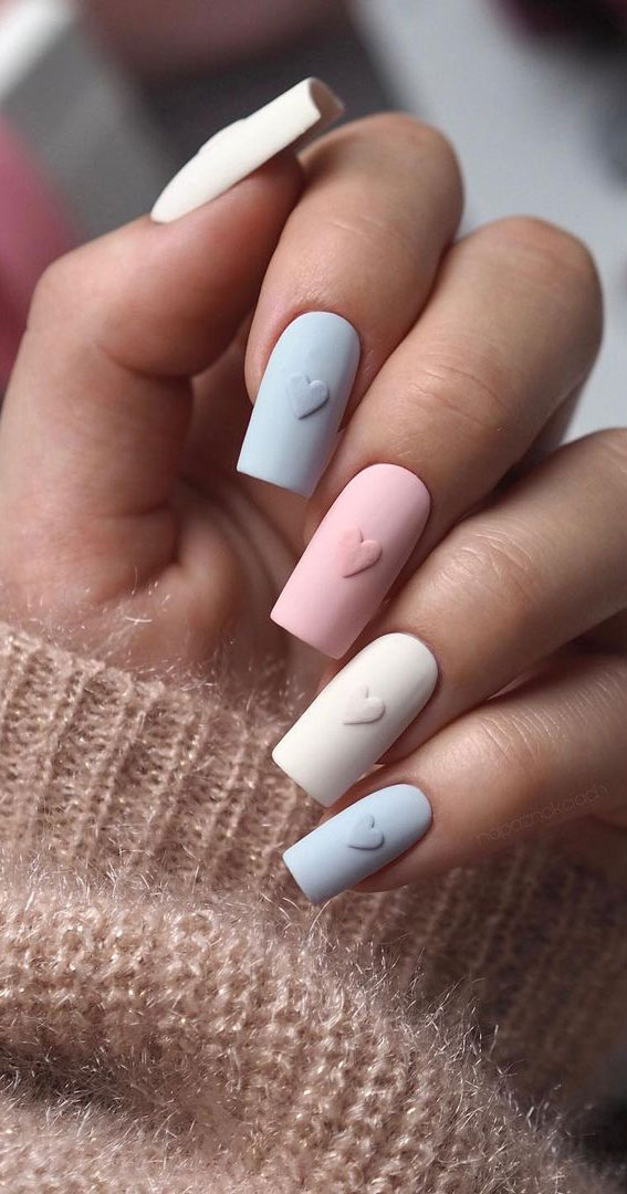 59 Cutest Valentine’s Day Nails To Wear Right Now : Gradient Neutral Matte Nails