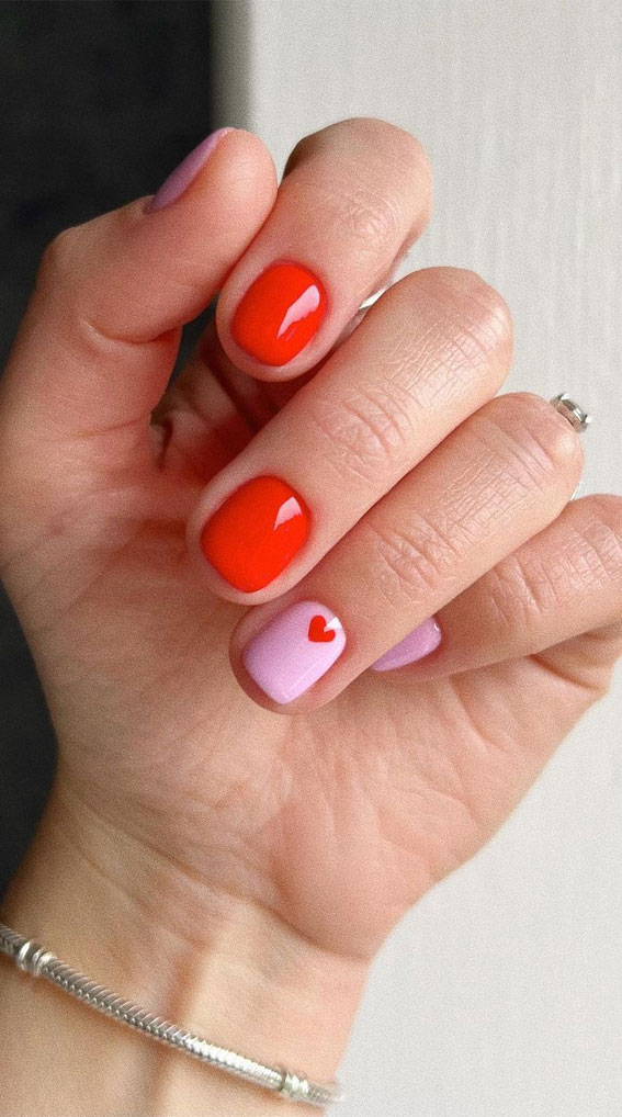 59 Cutest Valentine’s Day Nails To Wear Right Now : Red & Pink Short Nails