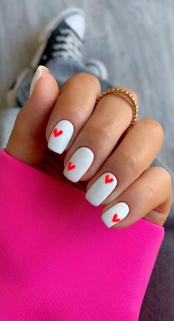 59 Cutest Valentine’s Day Nails To Wear Right Now : Tiny Red Heart White Nails