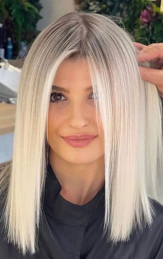 50+ New Haircut Ideas For Women To Try In 2023 : Platinum Blonde Lob Haircut