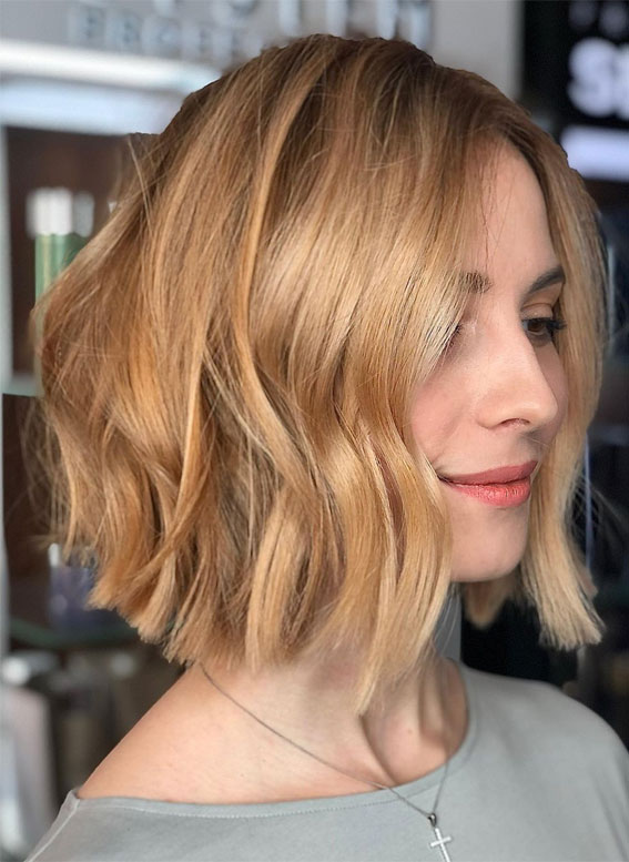 50+ New Haircut Ideas For Women To Try In 2023 : Textured Caramel Bob