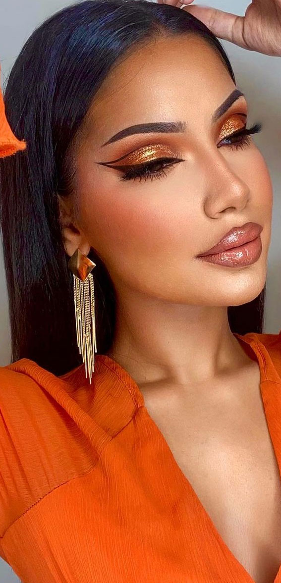 50+Makeup Looks To Make You Shine in 2023 : Golden Orange