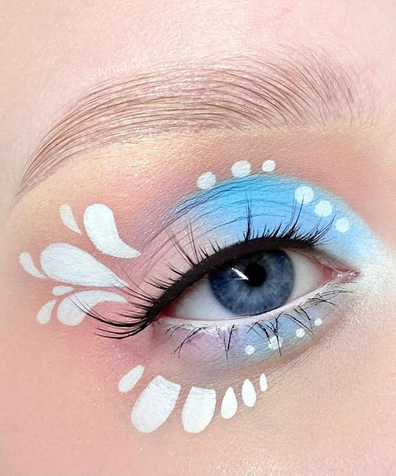 50+Makeup Looks To Make You Shine in 2023 : Blue + Splash of Water