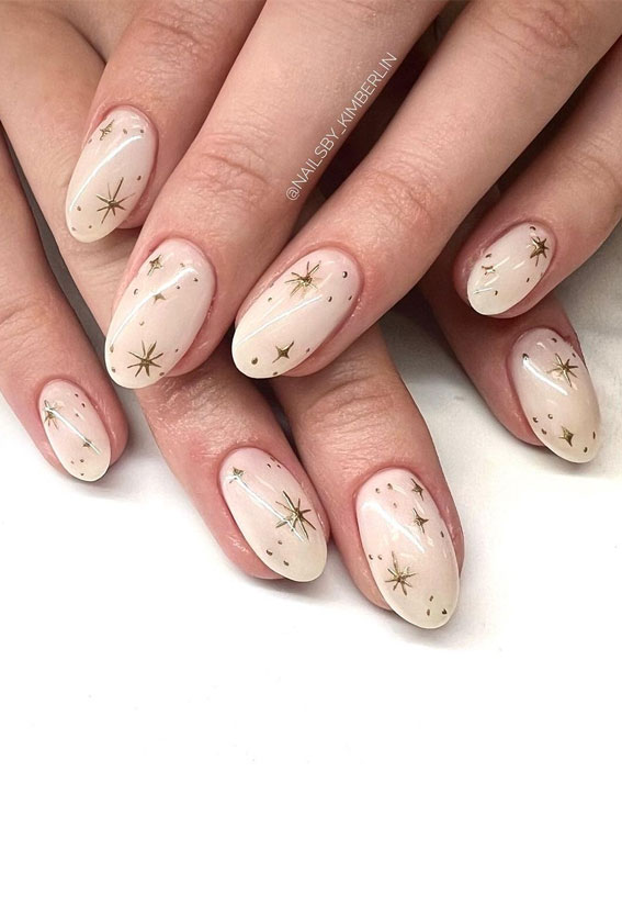 Star Nails Are Trending Now : Gold Polish Star Nails