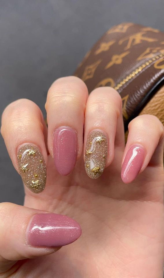 Star Nails Are Trending Now : Shimmery Pink & Gold + Gold Stars
