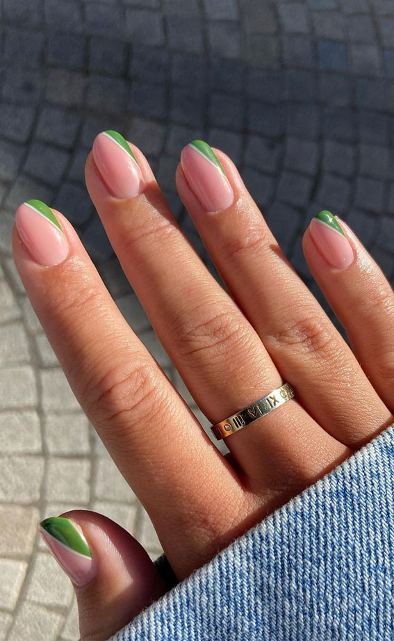 45 Pretty Short Nails For Spring & Summer : Green French Side Tips