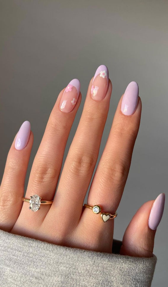 Your Nails Deserve These Floral Designs : Light Lavender Nails
