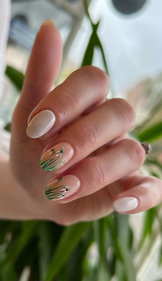 31 Flower Nail Art Designs: Pretty Floral Manicures for 2021 | Glamour