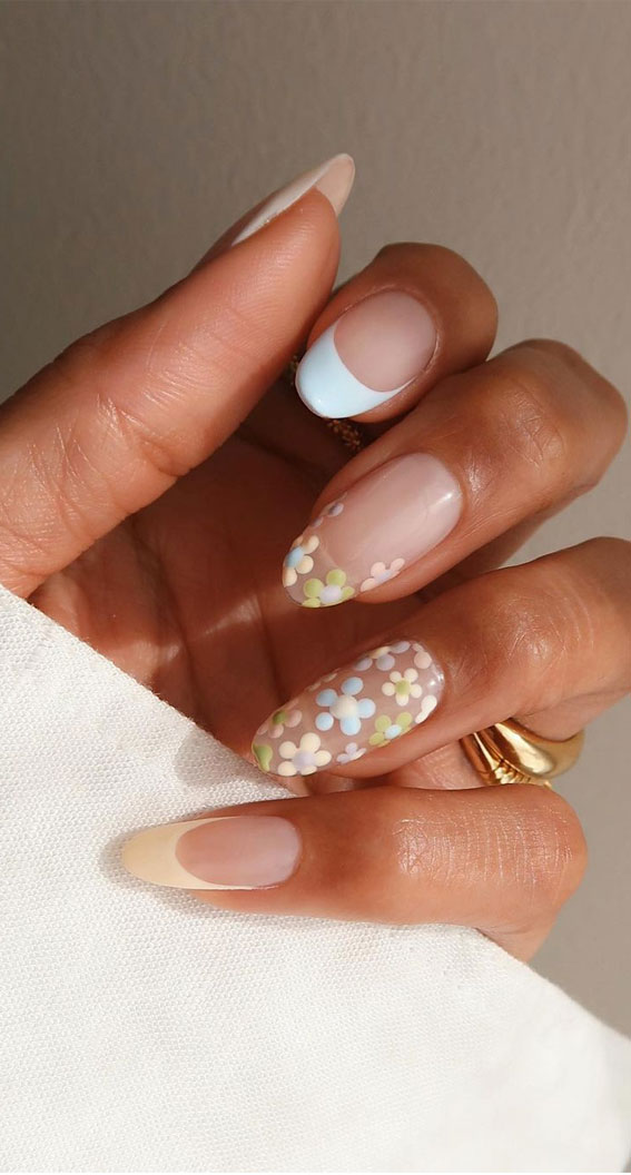 Your Nails Deserve These Floral Designs : Pastel Flower & White French Mani