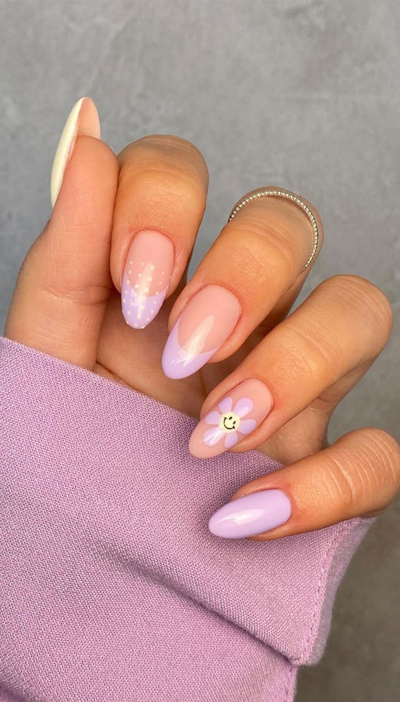 Your Fingers Deserve These Floral Designs : Lilac & Yellow Combo