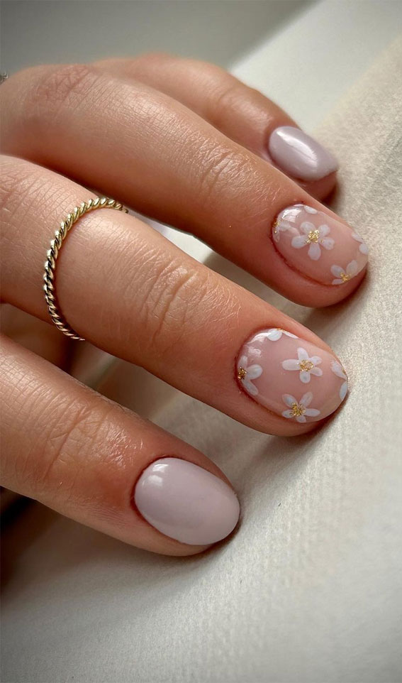 Your Nails Deserve These Floral Designs : Neutral Florals