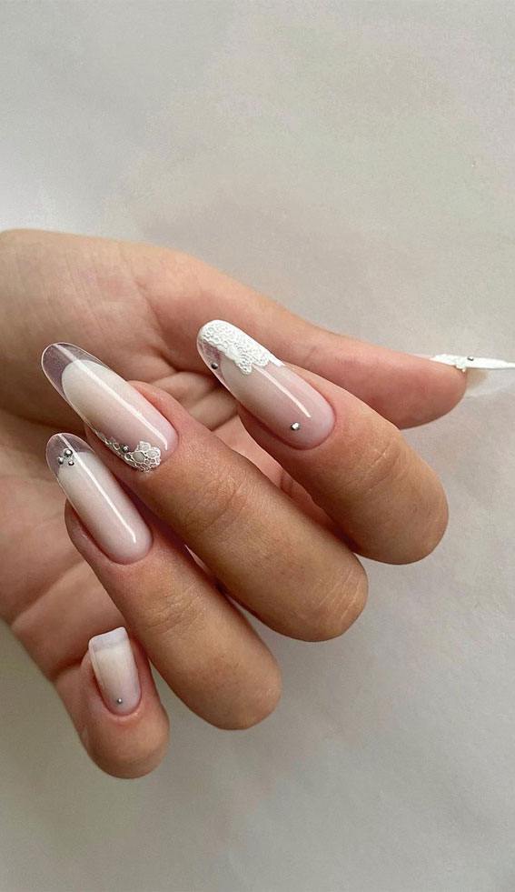 French Glass Nails That’re Sophisticated and Understated : White Lace Side Tips