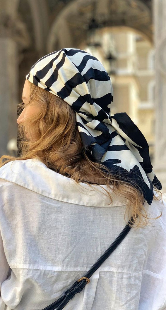 Cute Hairstyles That’re Perfect For Warm Weather : Blue and White Stripped Head Scarf