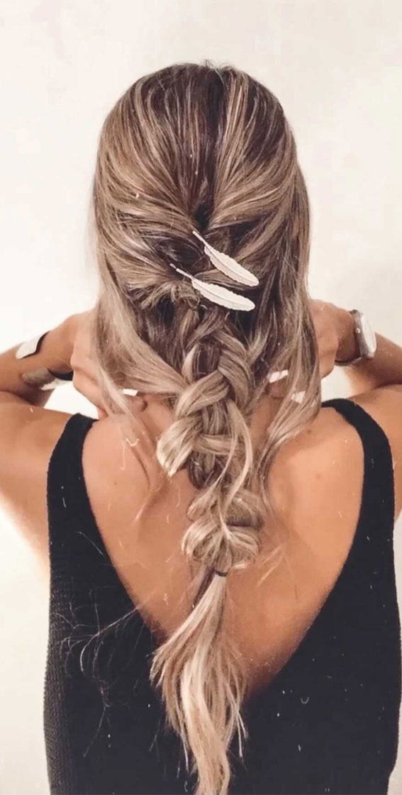 Cute Hairstyles That’re Perfect For Warm Weather : Braid + Feather Hair Clips