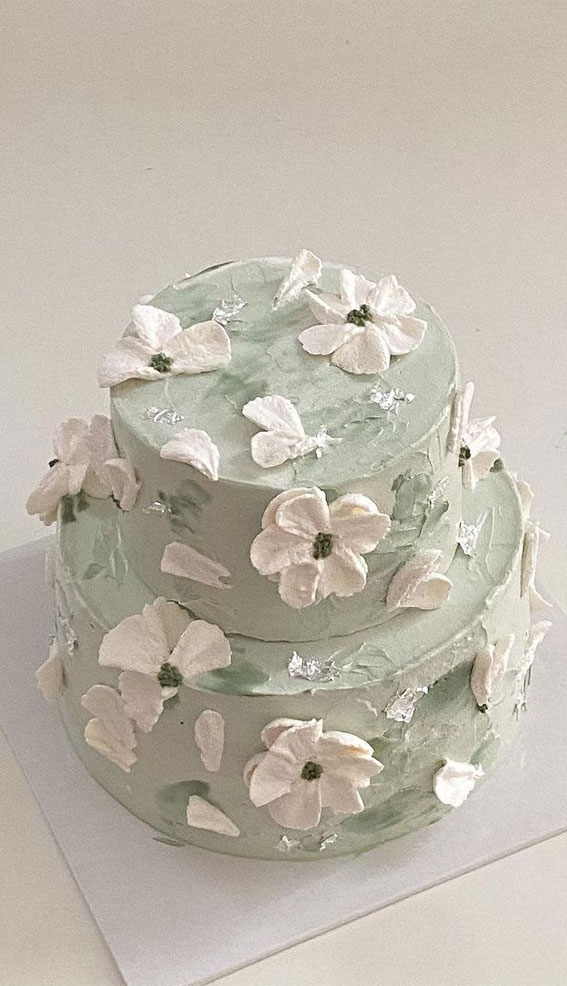 50+Cute Minimalist Buttercream Cakes : White Floral Buttercream Soft Green Cake