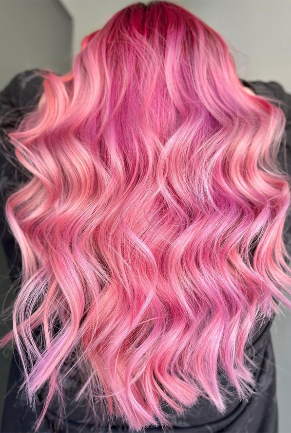 34 Pink Hair Colours That Gives Playful Vibe : Pink with Peach Accents