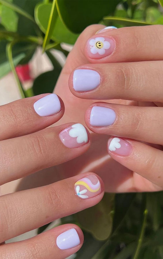35 Aesthetic Retro Nail Designs For A Spring Mani : Flower + Cloud
