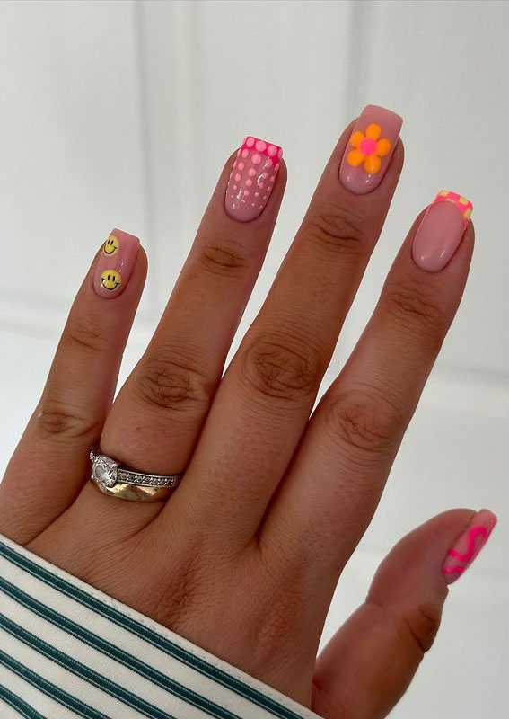 35 Aesthetic Retro Nail Designs For A Spring Mani : Pick n Mix