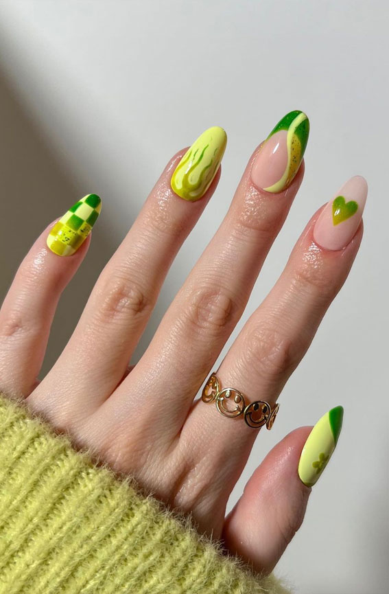 35 Aesthetic Retro Nail Designs For A Spring Mani : Neon Green