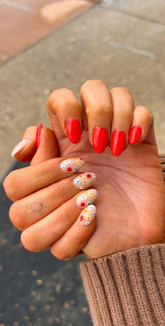 35 Aesthetic Retro Nail Designs For A Spring Mani : Flower + Red Nails