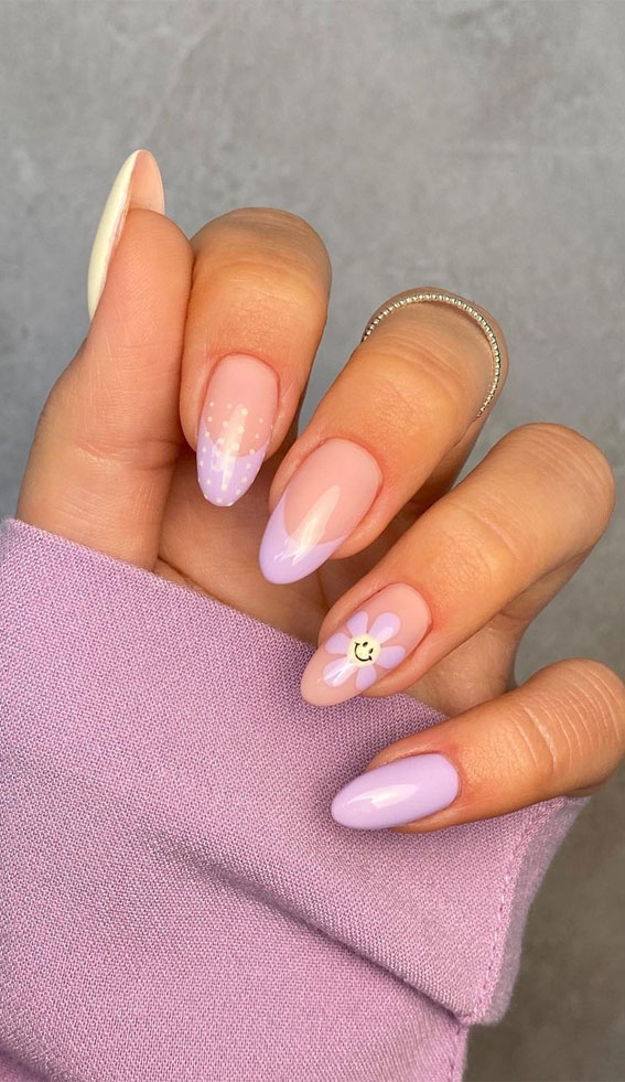 35 Aesthetic Retro Nail Designs For A Spring Mani : Polka Dot Lilac Nails
