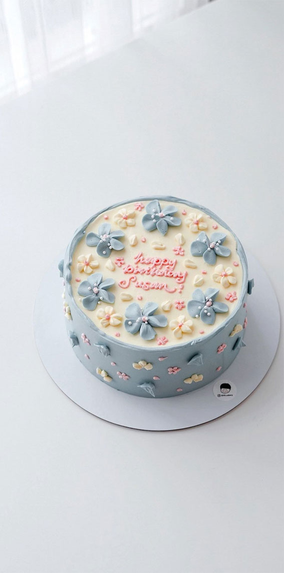 50+Cute Minimalist Buttercream Cakes : Baby Blue Cake