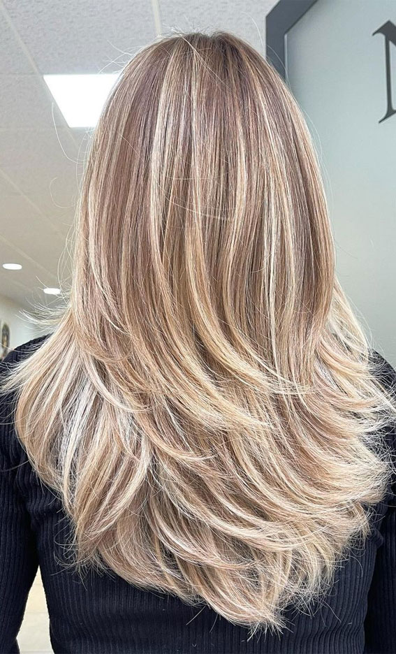 32 Trendy Blonde Hair Colour Ideas : Layered Cut Blonde Highlights