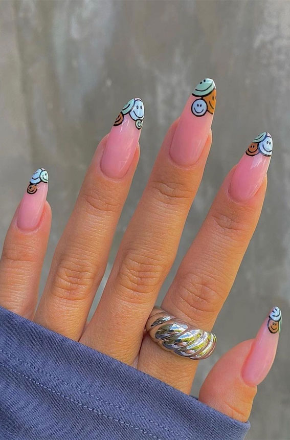 50+ Cute Summer Nail Designs : Mix n Match Smiley Face Tips