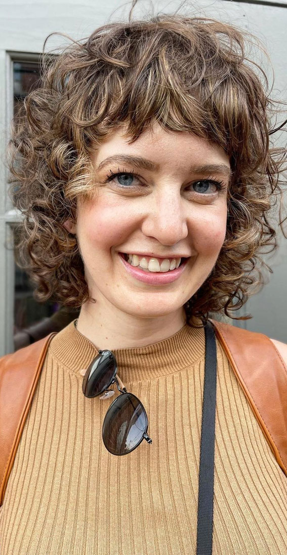 Details more than 151 short curly wavy hair latest - POPPY