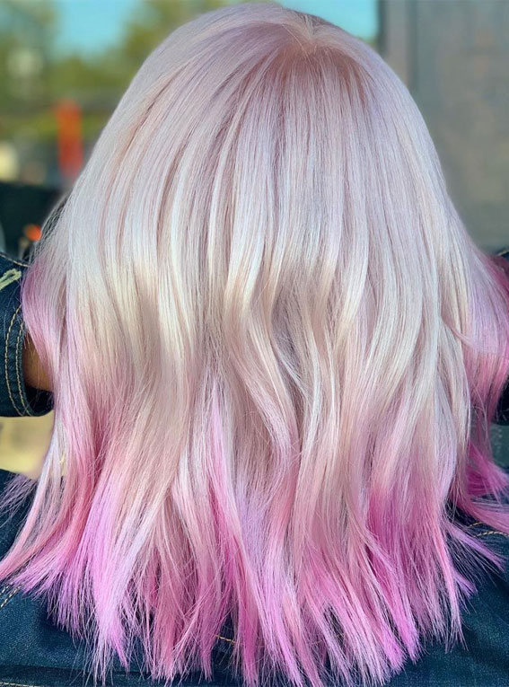 Alluring Hair Colour Ideas For Trendsetters : Blonde with Flaming Pink Tips