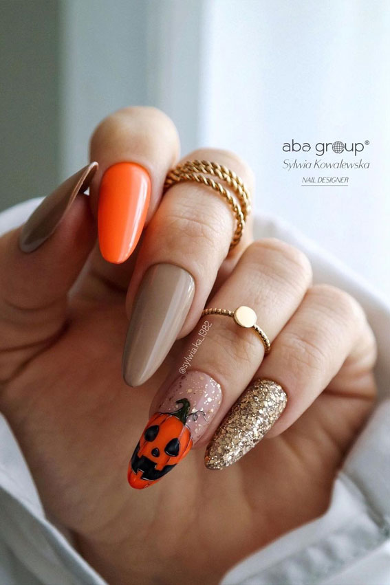 30 Spooktacular Halloween Nail Designs : Gold, Nude & Orange Nails