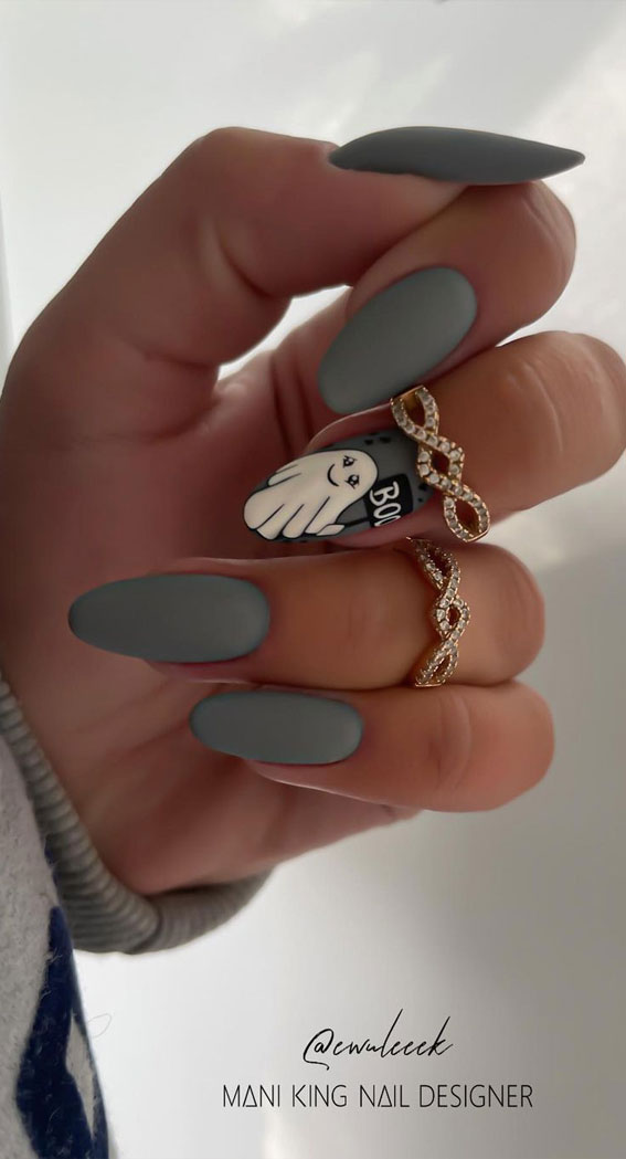 30 Spooktacular Halloween Nail Designs : Matte Grey Oval Nails
