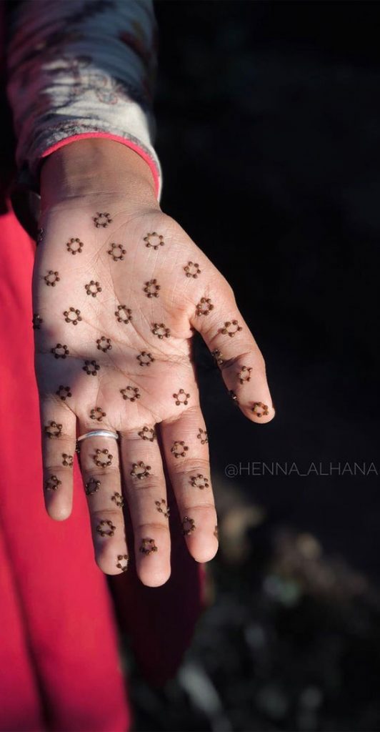 35 Beautiful Henna Design Ideas : Floral on Palm