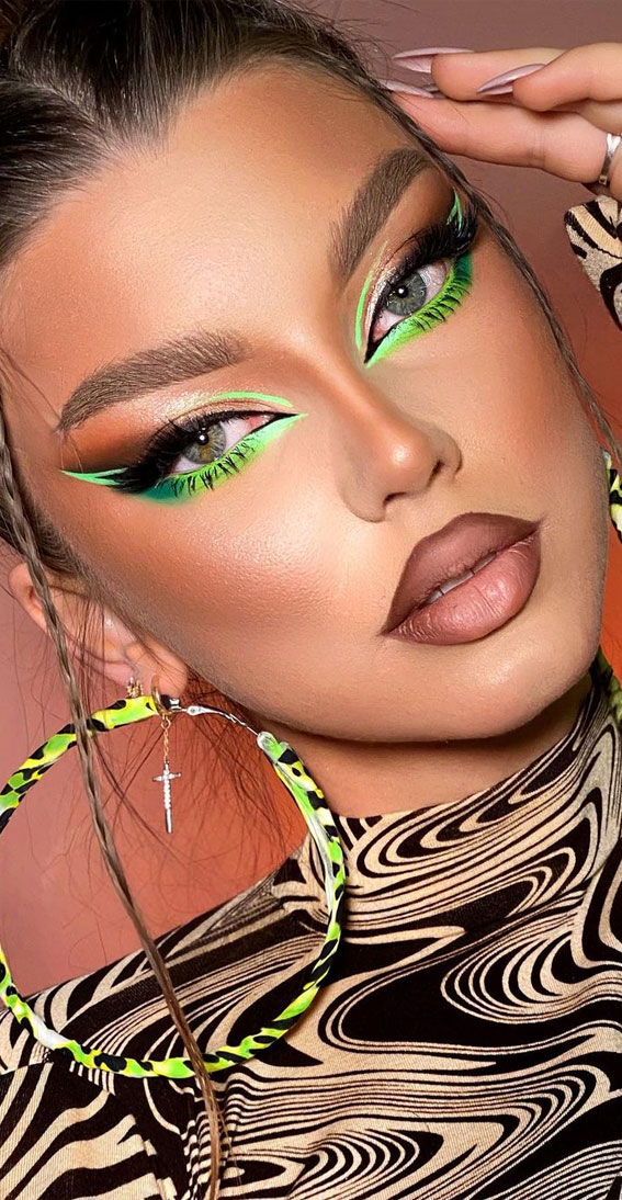 Bold and Bright Summer Makeup Vibrant & Daring : Green Tones