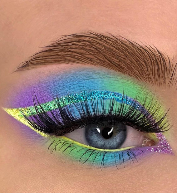 Bold and Bright Summer Makeup Vibrant & Daring : Cool Tone + Shimmery Graphic Lines