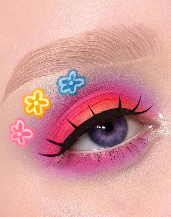 Bold and Bright Summer Makeup Vibrant & Daring : Three Tone Flowers