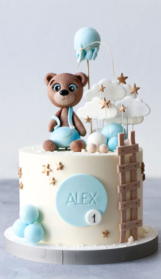 A Cake To Celebrate Your Little One : Dreamy & Simple Cake for 1st Birthday