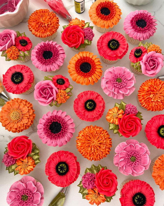42 Heavenly Delights A Collection of Gourmet Cupcakes : Bright Pink Floral Cupcakes