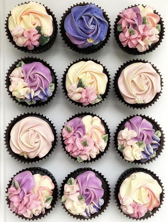 42 Heavenly Delights A Collection of Gourmet Cupcakes : Pink & Purple Cupcakes
