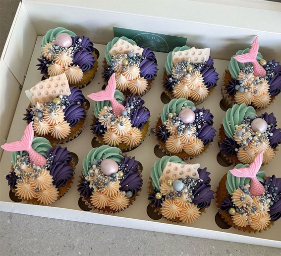 42 Heavenly Delights A Collection of Gourmet Cupcakes : Mermaid Cupcakes