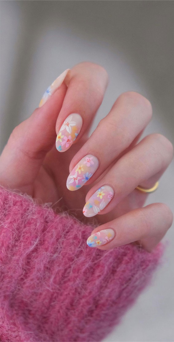 Bloom into Summer with Gorgeous Floral Nail Designs : Pastel Floral Natural Nails