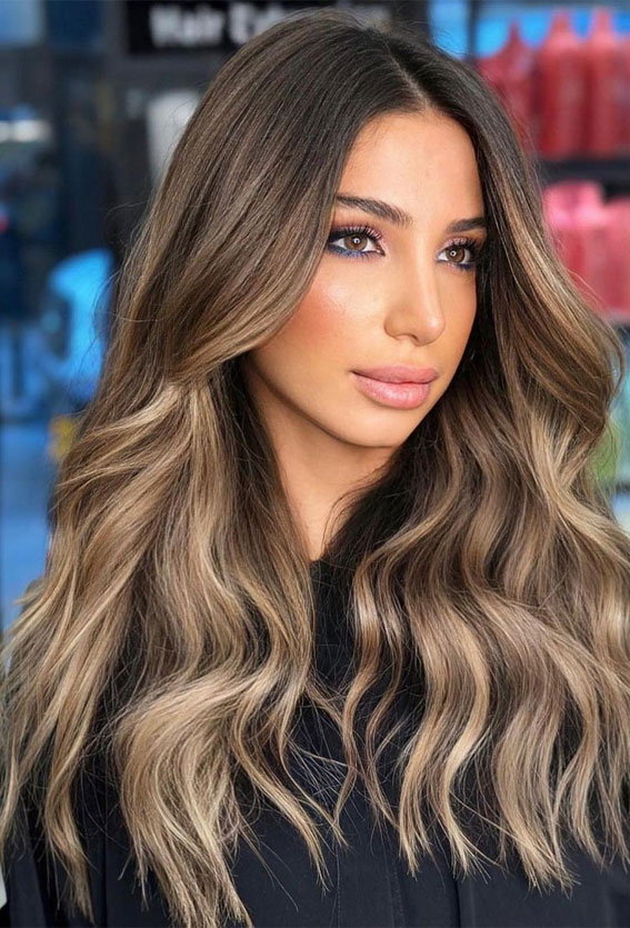 50 Exciting Hair Colour Ideas & Hairstyles for Brunettes : Brunette with Honey Blonde Balayage